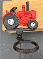 Regenmeter tractor rood, gietijzer RM140