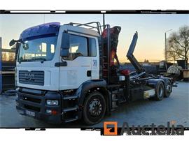 MAN TGA 26.440 grue + container systeem