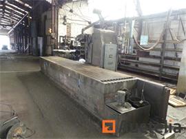 Huron RU 881 3-assige CNC universele freesmachine