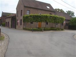 Hasselt gerenoveerde vierkantshoeve