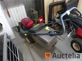 [8904-032] Honda HRG 465 C2 benzine grasmaaier