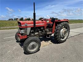 Massey Ferguson 158