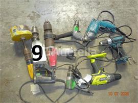 1 set van 6 machines, waaronder 1 METABO boorinstallatie, 1 MAKITA accu-boorinstallatie zonder accu 