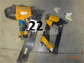 2 BOSTITCH luchtspijkermachines