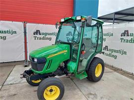 John Deere 2320 compacttrekker