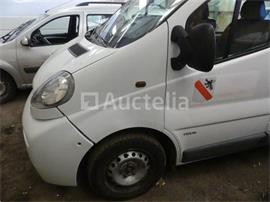 REF:1AXY317 - Opel Vivaro Minibus (2004-112.996 km)