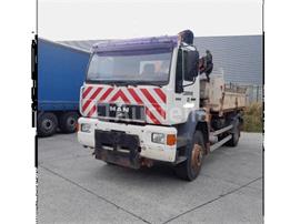 Gemeentelijk voertuig vrachtwagen 4X4 met kraan en kipper MAN 19.264