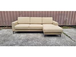 Brecia chaise longue geel/beige