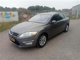 Ford Mondeo Hatchback 1.6 TDCI Full Options 2013
