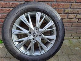 toyota yaris velgen + banden