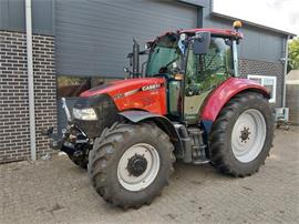 Case IH Farmall 95U met Luchtremmen
