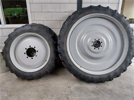 Cultuurwielen 230/95 R32  230/95 R48  Deutz Fahr