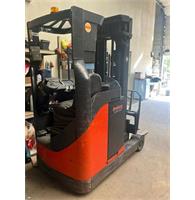 Linde smalle reachtruck