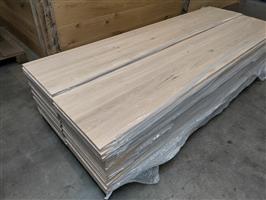 19 MM EIKENMEUBELPANEEL 400x2200MM