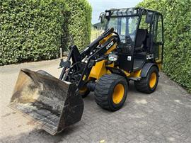JCB 403 BJ 2022 met slechts 1240 uur Top Shovel