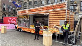Snackwagen Verkoopwagen met automatieken