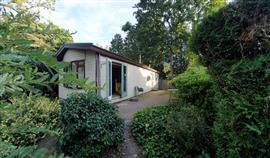 Recreatiechalet met eigen grond 