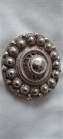Antieke Zeeuwse Zilveren Knop Broche