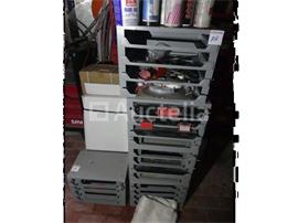 5 planken, krat voor opslag, 4 koffers