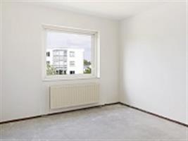 Appartement Aartsbisschop Romerostraat in Utrecht