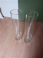 2 hoge glazen vazen