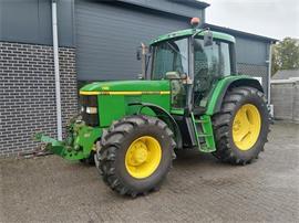 John Deere 6610 met Fronthef en PTO