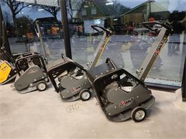 Giant GPR3558G trilplaat schakelbaar 3500kg 60 cm breed benzine of diesel met wielstel