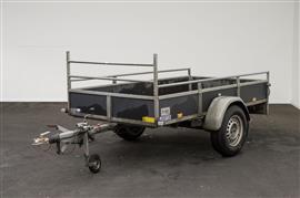 Saris bakwagen 1300kg bj2013