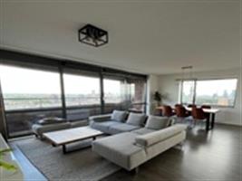 Appartement Lloydkade in Rotterdam