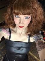 Meesteres zoekt dienaar