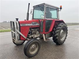 Massey Ferguson 590