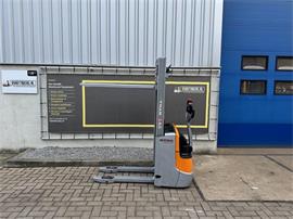 VS-22527 Compacte elektrische stapelaar Still EXV 10 basic