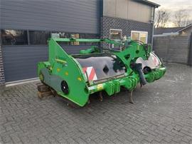 Farmtec Rotar 300 Spitmachine met aangedreven rol