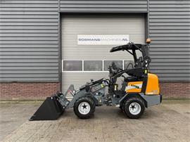 Giant G1500 X-TRA minishovel / kniklader BJ 2024