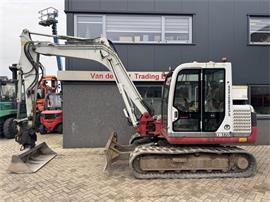 Takeuchi  TB175 Graafmachine Rups 2008 Yanmar  Diesel inclusief 5 bakken + palletvork