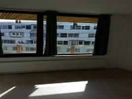 Appartement Carolina MacGillavrylaan in Amsterdam