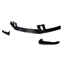 Dit betreft een Porsche 992.2 Carrera Carbon Voorlip Splitter Sport Design – Vervangend Model