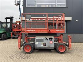Skyjack SJ 6832RT Schaarhoogwerker / Scissor / Arbeitsbuhne 2015 4X4 Kubota Diesel 12M Werkhoogte