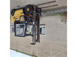 CATERPILLAR DP25 Diesel Heftruck