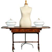 Mahonie met bloemmahonie sidetable of smalle schrijftafel met 2 laden en op- en neerklapbare oren (N