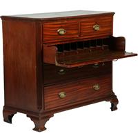 Ladenkast met verborgen bureau waarin 10 postvakjes en 5 kleine laden (No.362945)