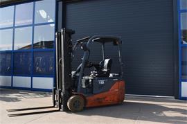 Toyota 1800KG elektrische  Triple sideshift heftruck