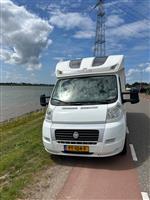 camper  Chateau
