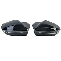 Dit betreft een BMW G60 G61 5 Serie MPE Style glans zwarte spiegelkappen set