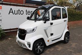 Overdekte scootmobiel 4 wiellig 2 persoons 