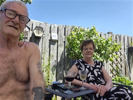 Sex stel zoek vrouw voor een trio 