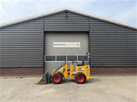 Knikmops 130 minishovel BJ 2024 €490 LEASE