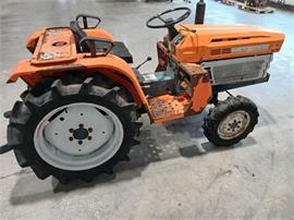 Kubota B 1600