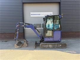 Caterpillar 302 CR minigraver BJ 2023 775 uur €370 LEASE