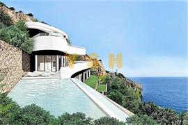 Very luxury villa, frontline located, for sale.